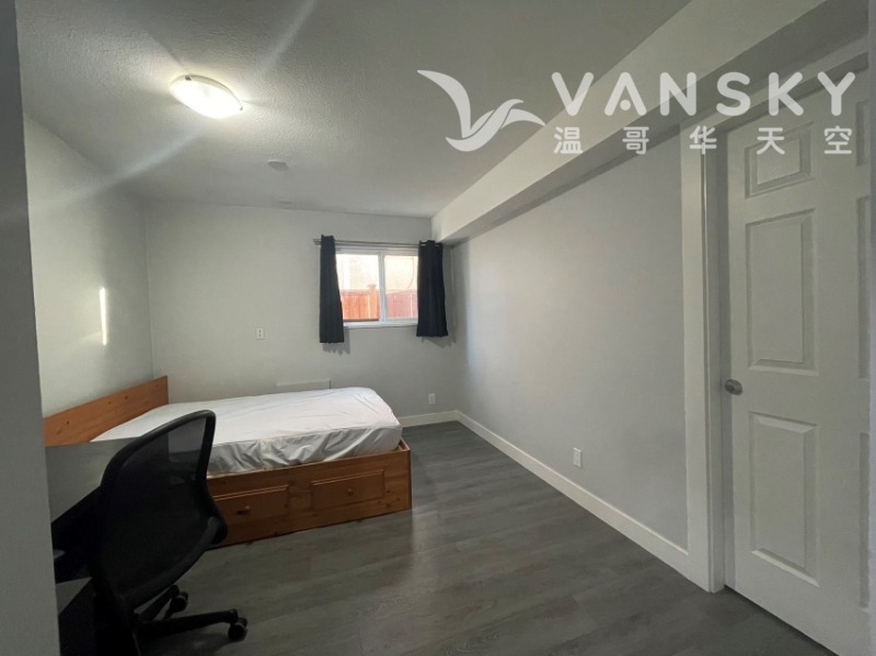 221006105807_bedroom 2.jpg